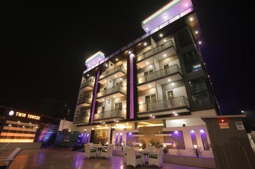 Greater Noida Bed & Breakfast | Twin Towers