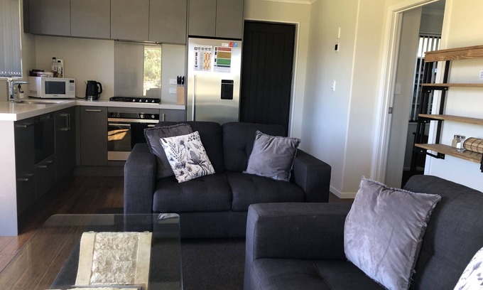 Twizel House | Twizel - Apartment on Woodley- Free WiFi nn