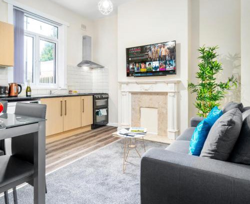 West Bromwich Apartment | Two Bedroom Apartment - West Brom - High Speed Internet - Parking WBA