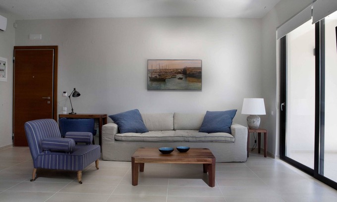 Daratsos Apartment | Two Bedroom Apartment Garden View First Floor