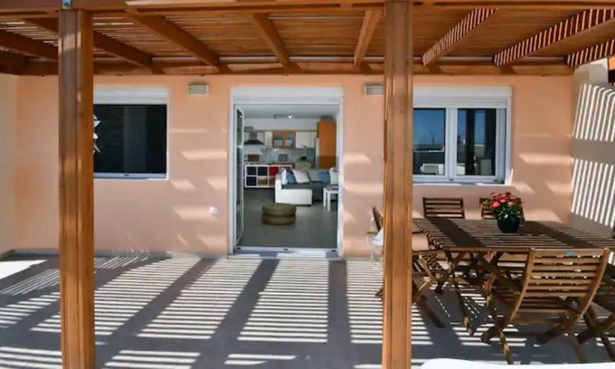 Koutsouras House | Two Bedroom Apt with Sea View Balcony and Parking