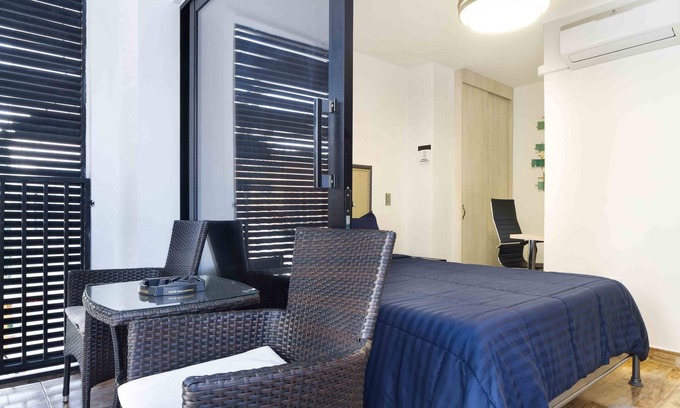El Poblado Apartment | Two Bedroom Balcony AC Hot Tub Part Time Doorman Poblado