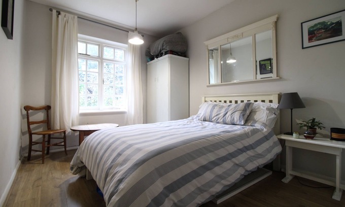 London Borough of Hounslow Apartment | Two Bedroom Garden Flat with Private Parking