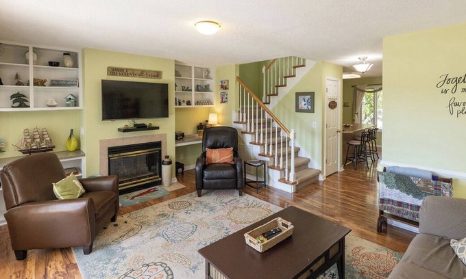 Grand Rivers Condo | Two Bedroom Harbor View Condo