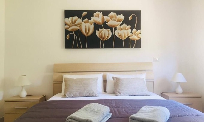 Pizzo Apartment | Two Bedroom House Borgonovo House