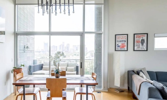 East Nashville Condo | Two Bedroom Penthouse Private Balcony Skyline Views Gym