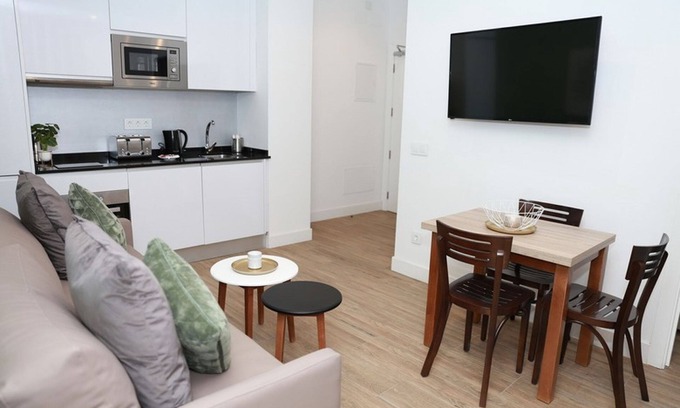 Sol Apartment | Two bedroom penthouse with terrace for 6 people