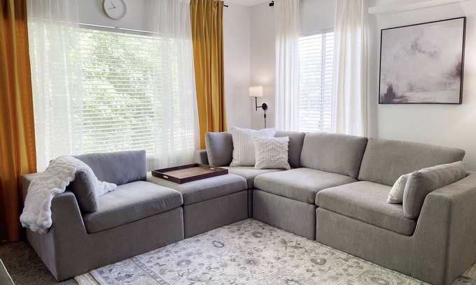 Chandler Condo | Two bedroom two bath condo located in a lake community