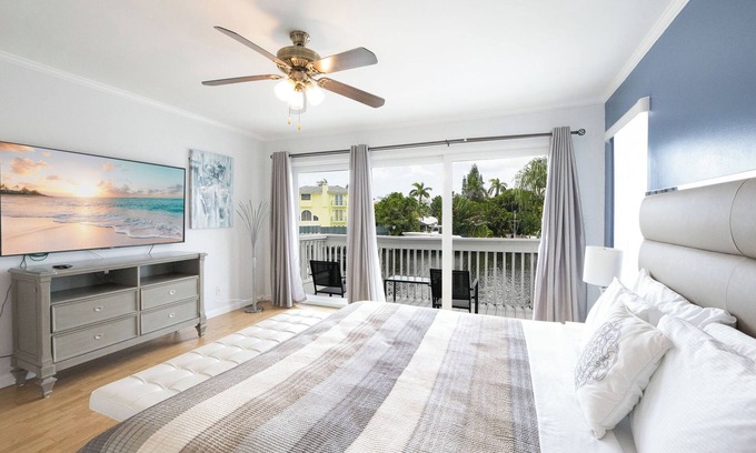 Birch Park Finger Streets House | Two Bedrooms townhouse at 1 mile from the beach