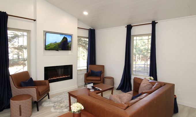 Angel Fire Cabin | Two Cabins on Same Property, Fire Pit, BBQ, Free Sledding, A/C