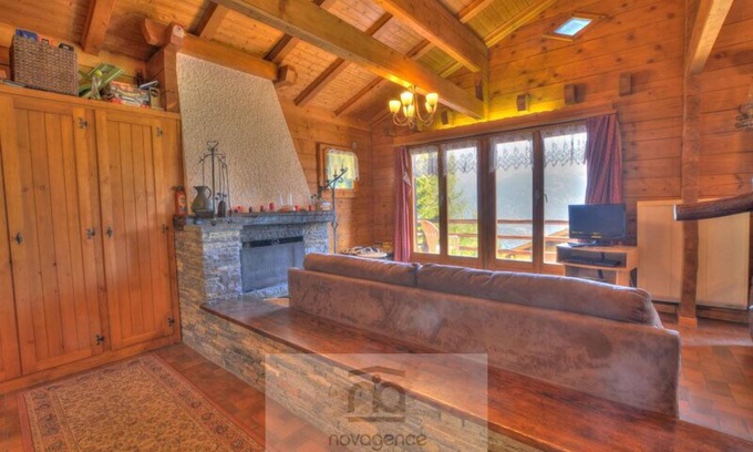 Anzere Ski Chalet | Two floors chalet:GROUND FLOOR: 2 showers room/WC and 3 bedrooms. The first bedroom has 2 bunk beds