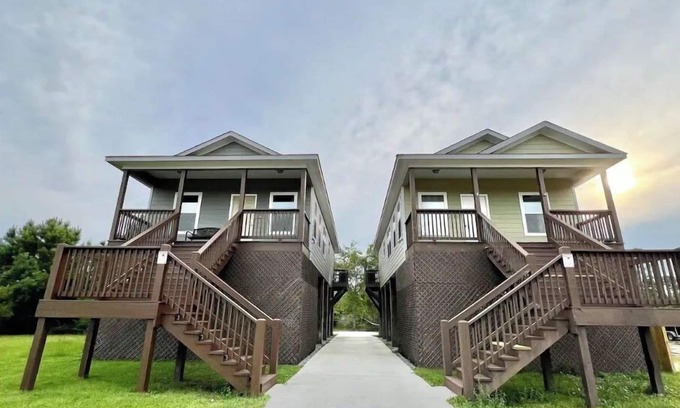 Pass Christian House | TWO homes, yes BOTH! Waterfront Beach Houses - steps to the lake