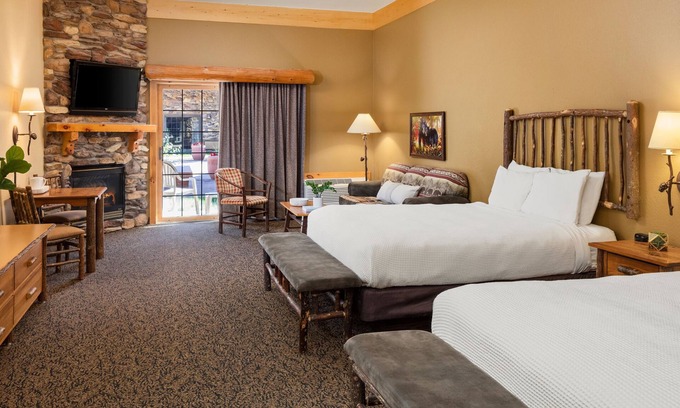 Rothschild House | Two Queen Fireplace Suite With Access to Pool, Hot Tub, and Gym