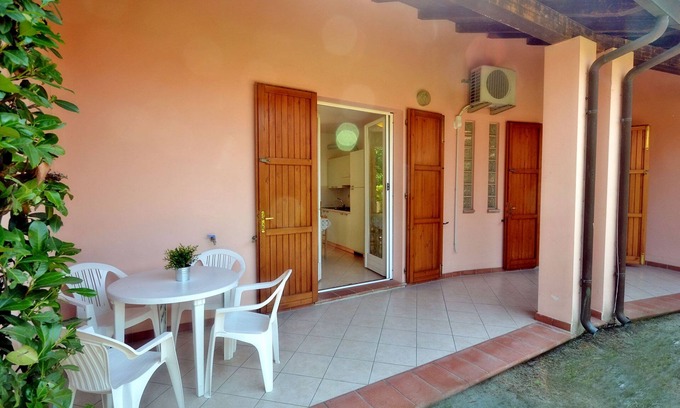 Lido delle Nazioni House | Two-room detached house with double garden and patio at 700 meters. from the sea