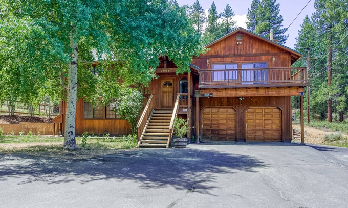 Truckee House | Two-Story Home w/Two Decks & Fireplaces, Private Hot Tub & Mountain Views