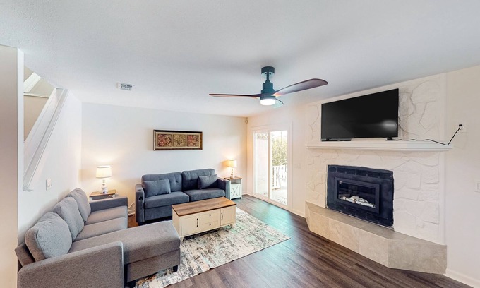 Panama City House | Two-story waterfront retreat with a furnished deck, washer/dryer, & AC