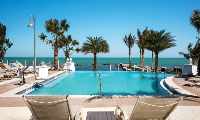 Marathon Hotel | Two Units Right tn the Heart of Florida Keys | Water Front Hotel w/Scenic View