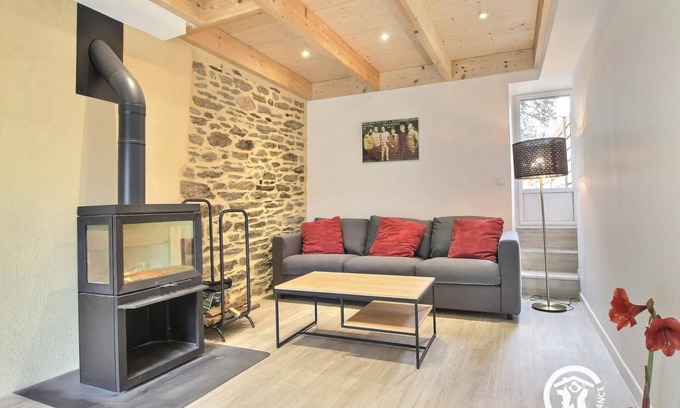 Guegon House | Ty an forn a Bara - GUEGON