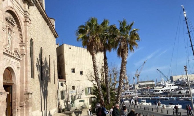 La Ciotat Apartment | TYPE2, a rare 4-person gem, ideally renovated