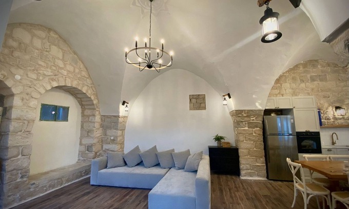Safed Old City Villa | Tzfat House
