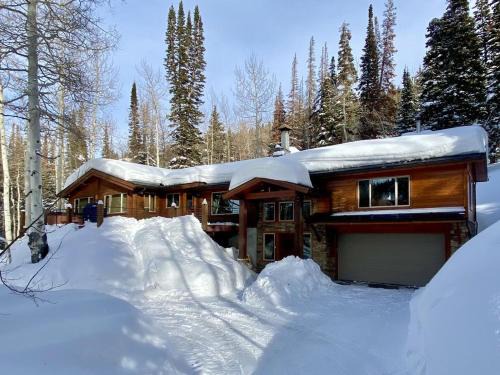 Salt Lake Mountain Resorts House | Uinta Lodge