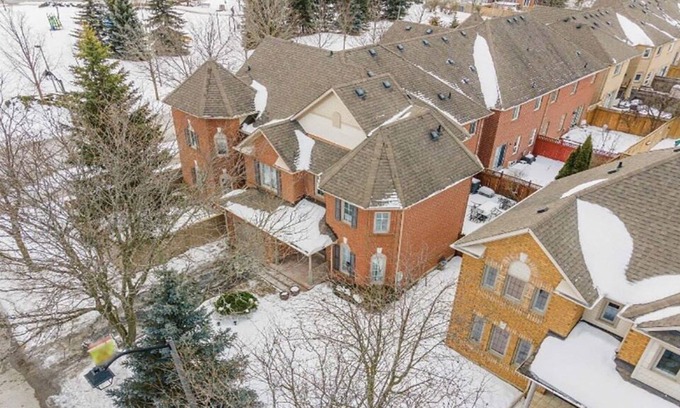 Aurora House | Ultimate Luxury but budget friendly
