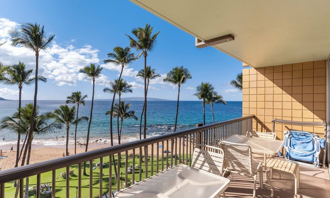 Kihei Condo | Ultimate Oceanfront Paradise-Spectacular Ocean Views-Mana Kai Maui Resort 405C