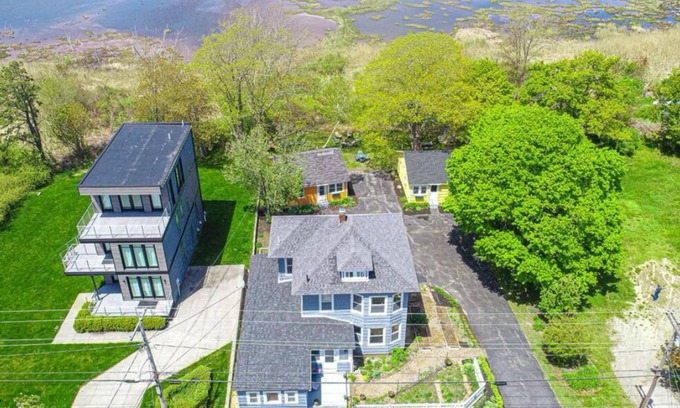 Scarborough House | Ultimate Pine Point Beach Family Compound-4 Units, 8 Bedrooms, Yard