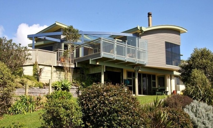 Bell Block House | Ultimate Seaside Living at Wanaka Bay, New Plymouth.