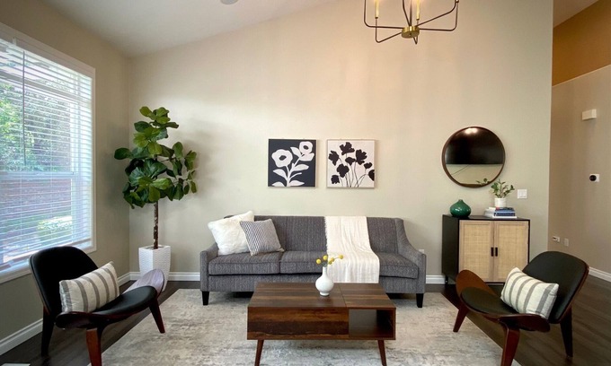 Bethany House | Ultra-Chic Modern Mid-Century Home in Bethany