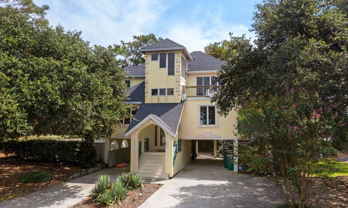 Monteray Shores House | Ultra Classic: Private Pool | Hot Tub | Gym Access