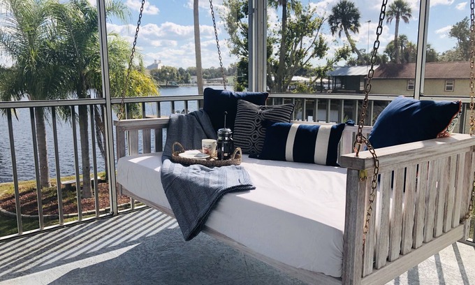 Homosassa House | Ultra-Clean, Spacious and Secluded - 5 Star Rated Waterfront Home in Homosassa.