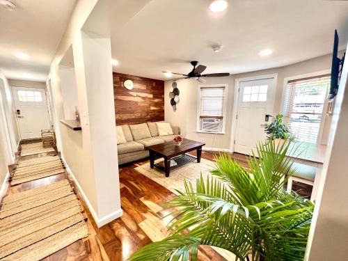 Cape May - Wildwood Apartment | Ultra Modern - Entire 3 Bedroom Apartment - 5 min walk to the Beach