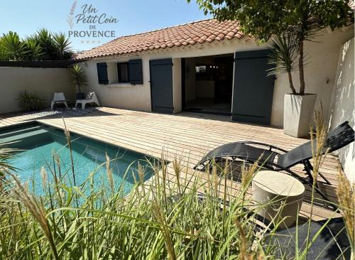 Istres House | Un Petit Coin de Provence - Istres - Maison Contemporaine Avec Piscine Privée Chauffée, Entre Plages Et Provence, Borne 11 kW