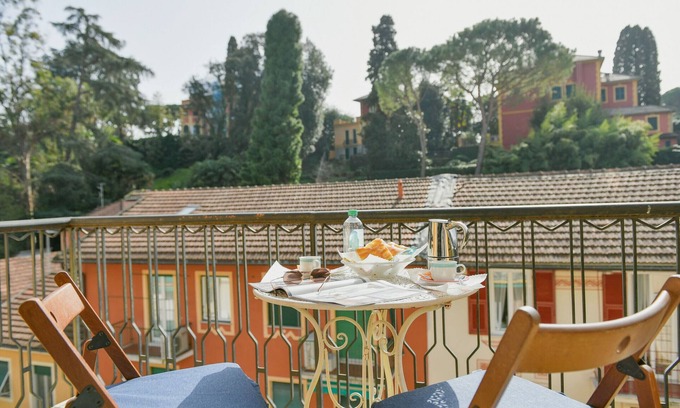 Santa Margherita Ligure Apartment | Una Finestra su Villa Durazzo by Wonderful Italy