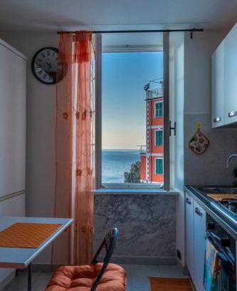Riomaggiore Apartment | Una Finestra sul Mare - Free Wi -Fi