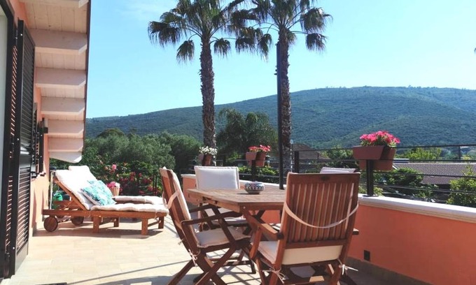 Castellabate Apartment | Una fuga inaspettata