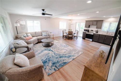 Dubuque House | Unbookable on this platform