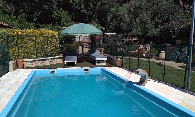Aseret House | Under the fig tree- A beautiful separate unit with a private pool in Aseret.
