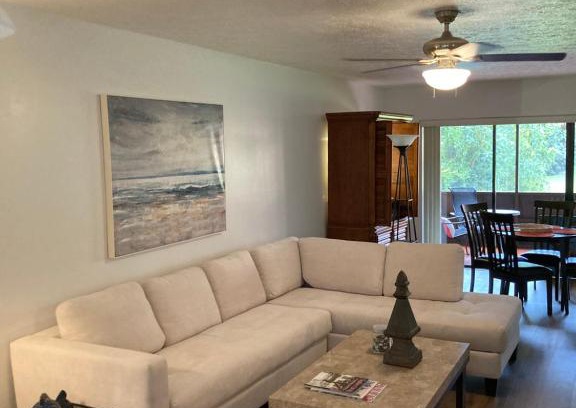 Stuart Apartment | Under the Oaks