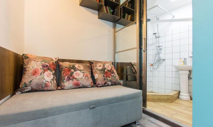 Sololaki Apartment | Understair Apartment in Tbilisi Center