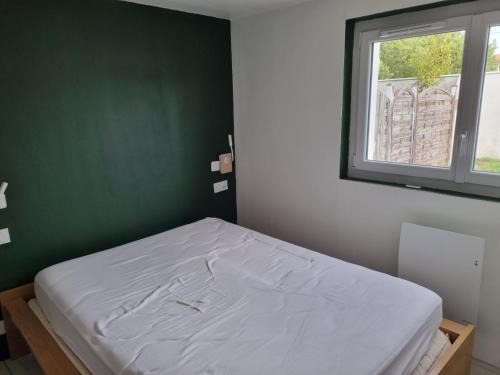 Le Chateau-d'Oleron House | Une chambre au Château
