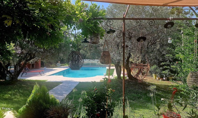 Mazan House | Une Pause en Provence, near Avignon, spacious