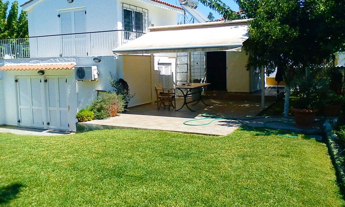 Eretria Villa | Unforgettable Holiday Moments in a Villa, a Stone Throw from The Sea