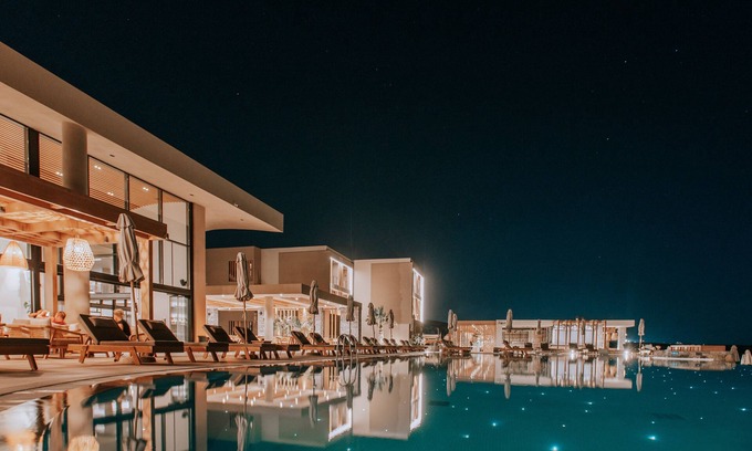 Karteros Resort | Unique Blue! Resort and Villas Adults Only