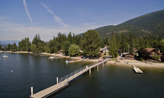 Swansea Point Apartment | Unique & cozy guest suite in gated resort complex.