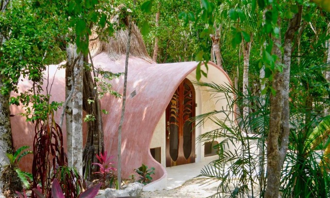 Soliman Bay Cabin | Unique Jungle Dome Kaa