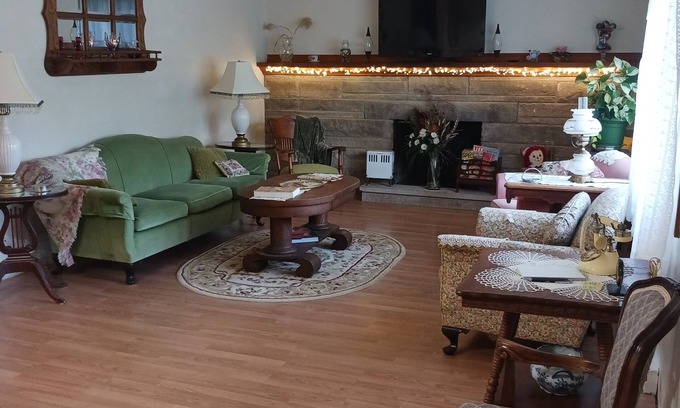 Mansfield House | Unique Property nStep back in time & re-live memories of the days gone by.