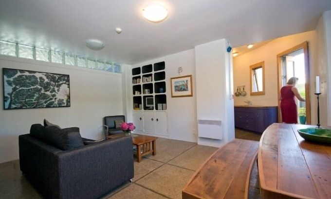 Raglan Apartment | Unique & stylish apartment in the former Golden Bay silo on the Raglan Wharf