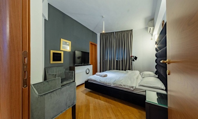 Bucharest Apartment | Unirii 75 h1